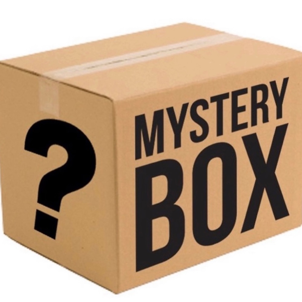 Loungefly mystery box!!